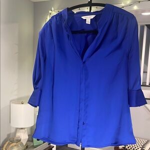 ⭐️ 5 items for $15 ⭐️

Nine West Royal Blue Women's Blouse
